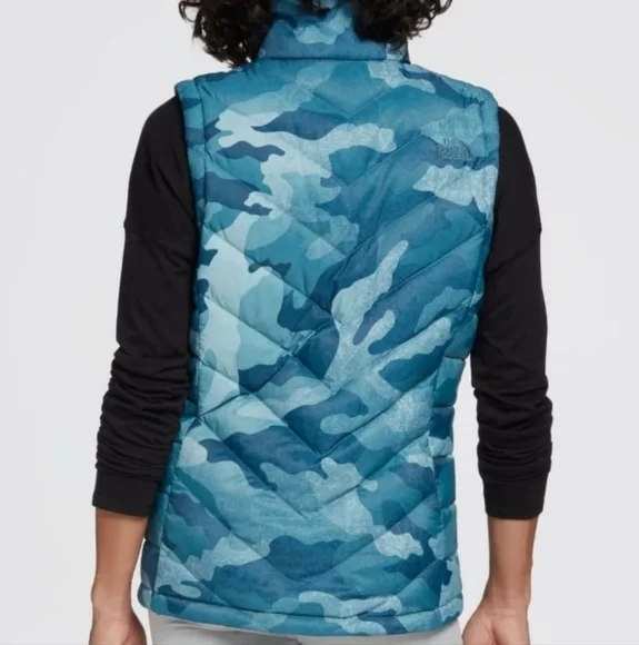 The North Face Alpz 2.0 Blue Camo Down Vest, Size Medium